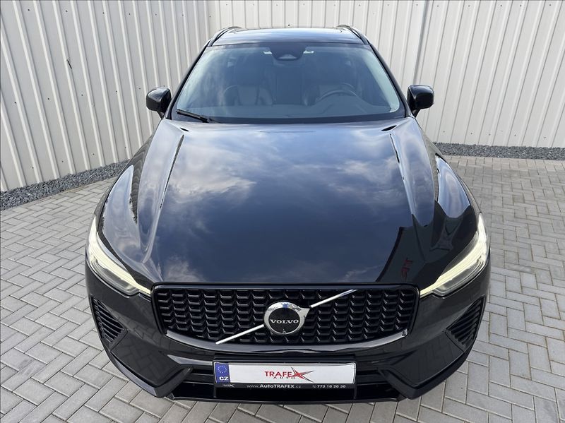 Volvo XC60 2,0 T8 AWD Recharge Plus Dark - fotka 6 z 50