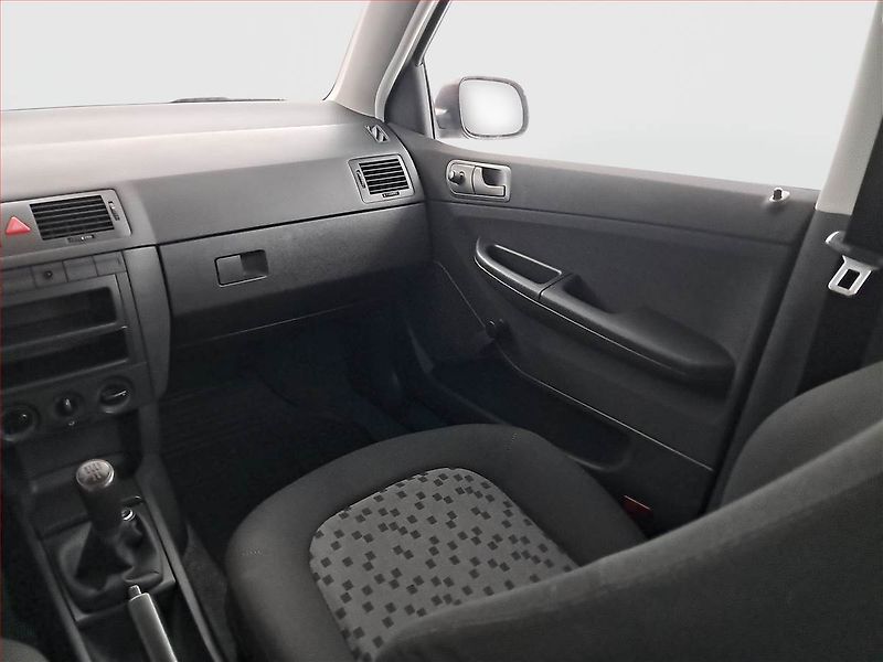 Škoda Fabia (2006) 1.2, po STK, oblíbený vůz - fotka 8 z 13