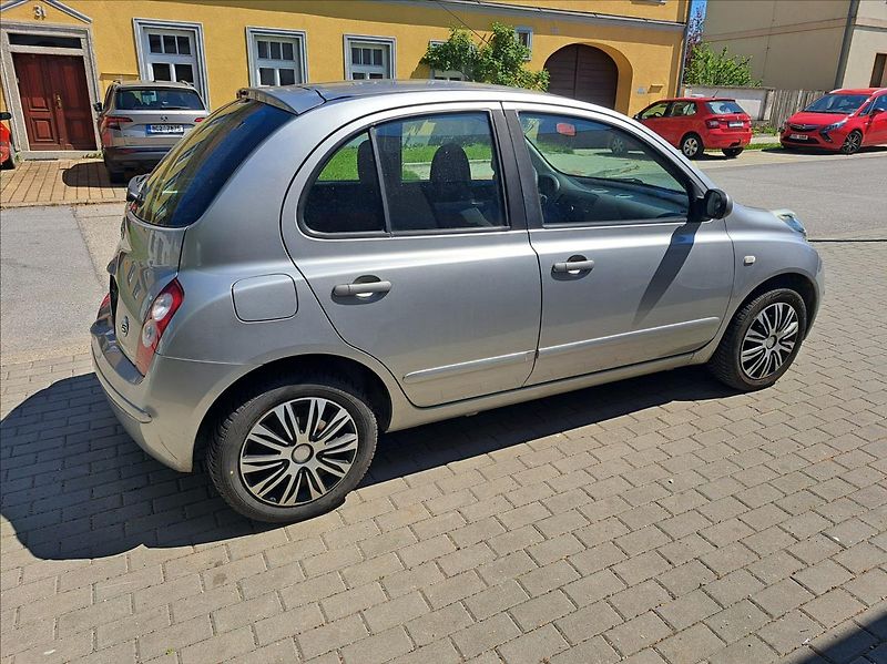 Nissan Micra 1,2 i Visia - fotka 12 z 40
