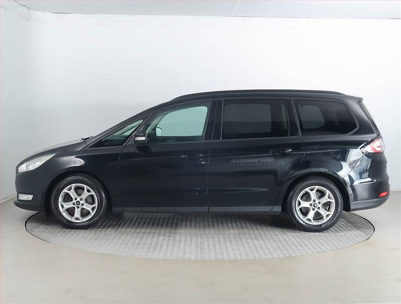 Ford Galaxy (2016) 2.0 TDCi, Serv.kniha, Navi - fotka 3 z 19