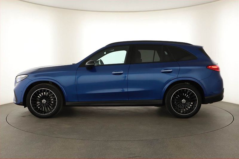 Mercedes-Benz GLC (2024) 220 d 4MATIC - fotka 3 z 26