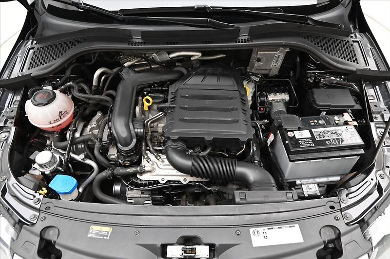 Škoda Rapid 1,0 TSI 70kW Ambition Plus Zár - fotka 9 z 28