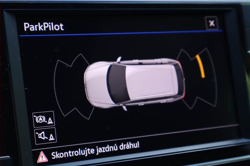 Volkswagen Tiguan (2019) 1.5 TSI, Tempomat - fotka 17 z 20