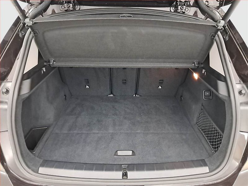 BMW X1 (2018) sDrive18d, Serv.kniha - fotka 13 z 15