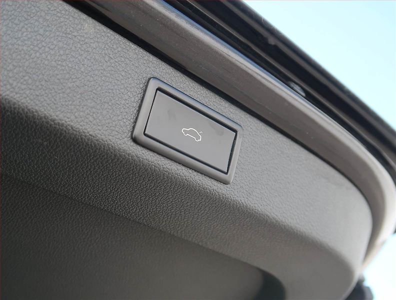 Škoda Superb (2019) Laurin&Klement 2.0 TDI - fotka 25 z 26