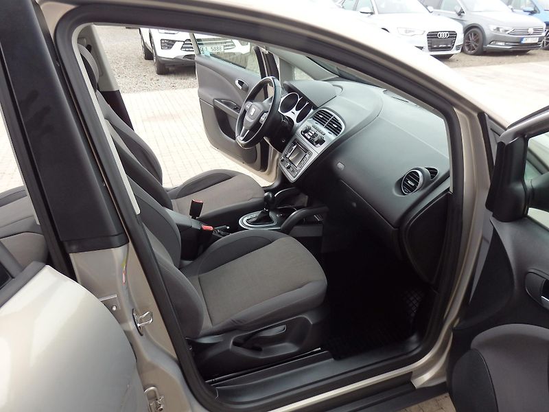 Seat Altea XL 1.6 TDI 77kW ZÁLOHOVÁNO - fotka 10 z 15