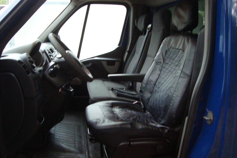 Renault Master (2014) 2.3 125 DCi, ČR, STK+ME 5/2028 - fotka 34 z 44