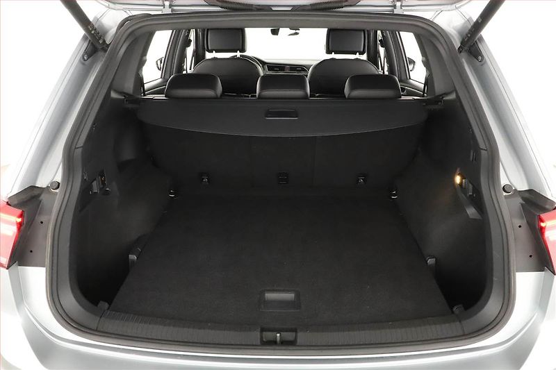 Volkswagen Tiguan Allspace (2021) 2.0 TDI - fotka 11 z 20