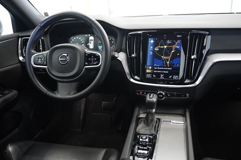 Volvo V60 T5 INSCRIPTION AUT. - fotka 14 z 29
