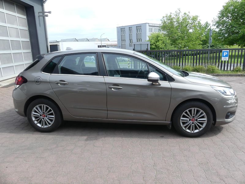 Citroën C4 (2016) 1,2 PureTech 110 MAN5 - fotka 4 z 18