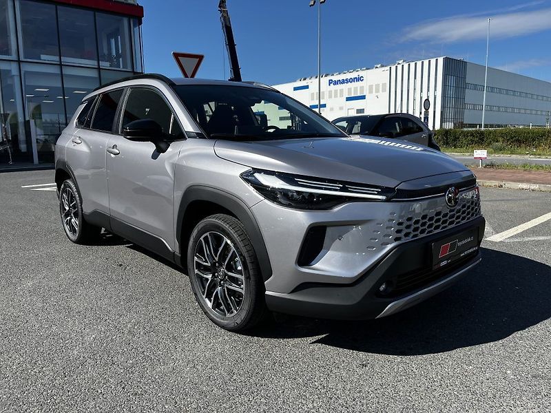 Toyota Corolla Cross 1.8 Hybrid Style ODĚBR IHNED - fotka 2 z 32