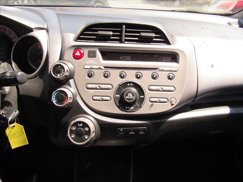 Honda Jazz 1,2 i-VTEC 66kW - fotka 15 z 25