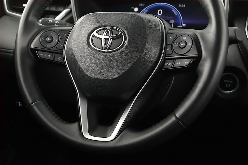 Toyota Corolla Cross (2024) 2.0 Hybrid 2WD - fotka 8 z 20