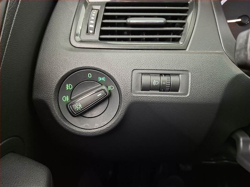 Škoda Rapid (2019) Ambition 1.0 TSI - fotka 13 z 14