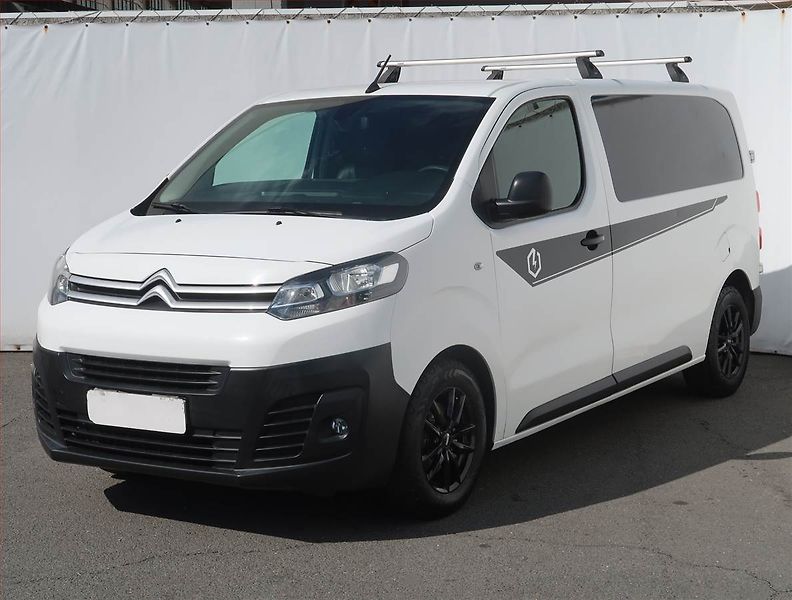 Citroën Jumpy (2018) 1.6 BlueHDi, L2H1, 1Maj - fotka 2 z 17