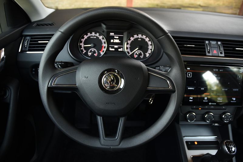 Škoda Octavia 1.6 TDi CR,VÝHŘEV,TEMP,ALU,1.M - fotka 12 z 42