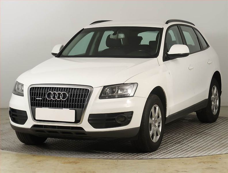 Audi Q5 (2012) 2.0 TDI, 4X4, Automat - fotka 2 z 19