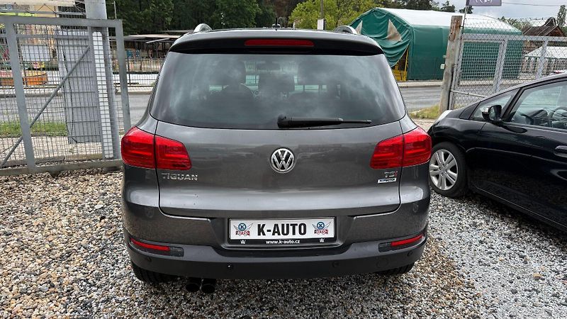 Volkswagen Tiguan (2015) 1.4TSi 90kW*Lounge*Servis*ALU* - fotka 5 z 23