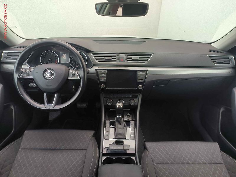 Škoda Superb (2016) 1.6 TDi, Style, DSG, bixen - fotka 8 z 23