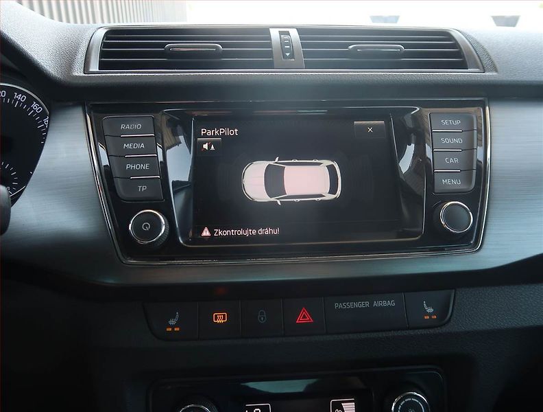Škoda Fabia (2014) 1.2 TSI, Serv.kniha, Tempomat - fotka 20 z 20