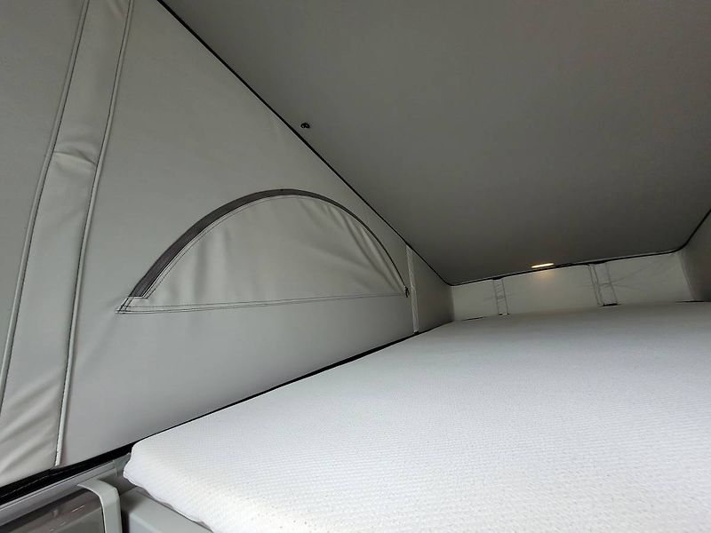 Volkswagen California (2024) 2.0 TDI DSG 4M Ocean UZÁVĚRKA - fotka 50 z 116