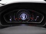 Volvo V40 2,0 D2 Automat Momentum DPH - náhled 14