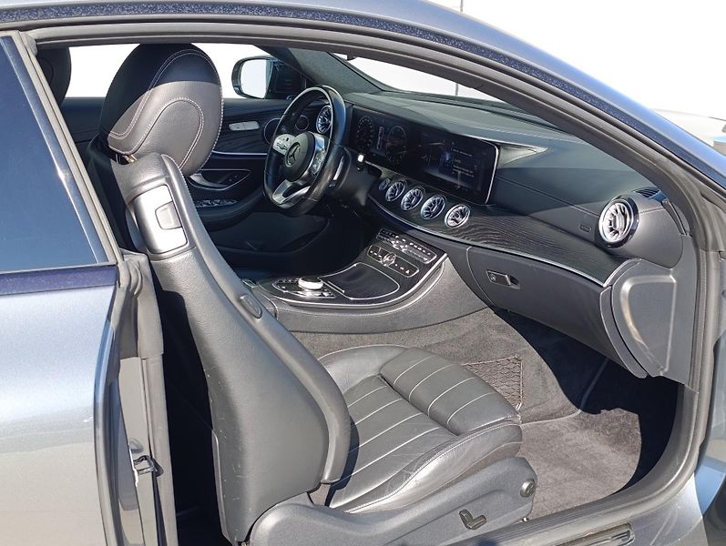 Mercedes-Benz Třídy E 220d 143kW AMG COUPÉ DPH - fotka 18 z 30