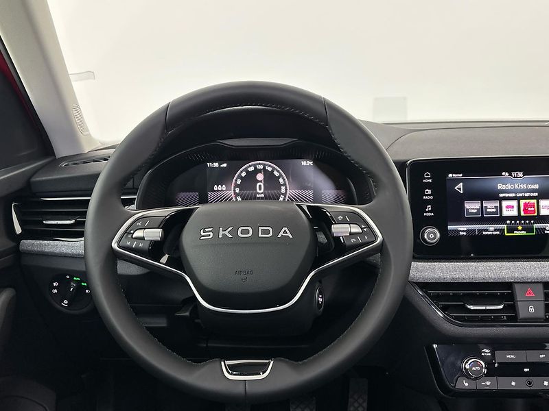 Škoda Kamiq Selection - fotka 18 z 27