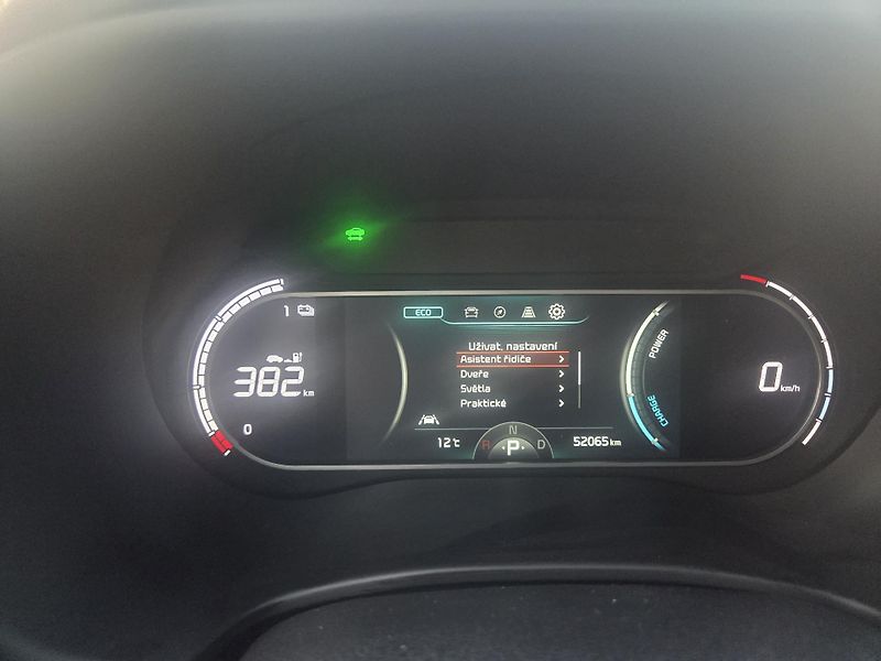 Kia e-Soul (2022) 64 kWh SoH 97,3%,Vision,DPH - fotka 32 z 41