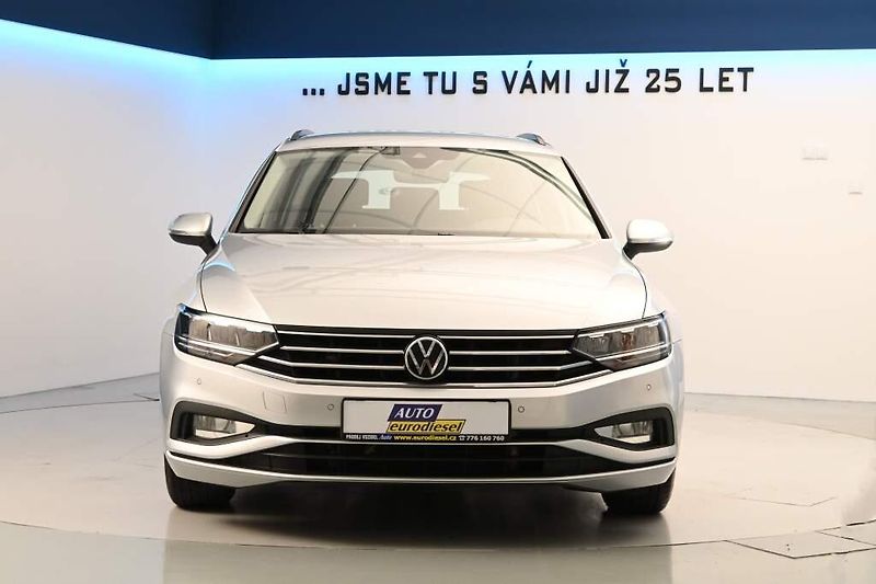 Volkswagen Passat (2021) 2.0 LED Kamera TDI - fotka 3 z 30