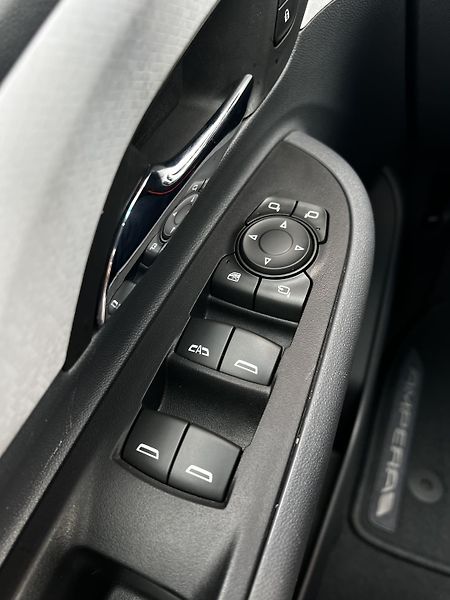 Opel Ampera EV 150kW 60kWh Executive  - fotka 17 z 24