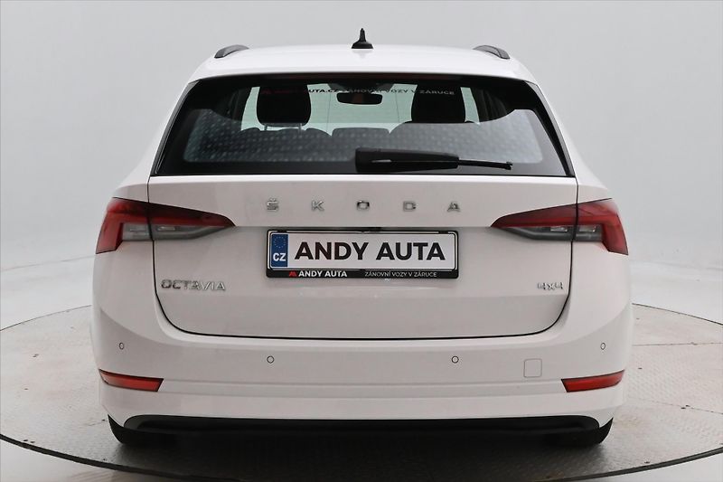 Škoda Octavia 2,0 TDI 110kW 4x4 DSG Ambition - fotka 6 z 30