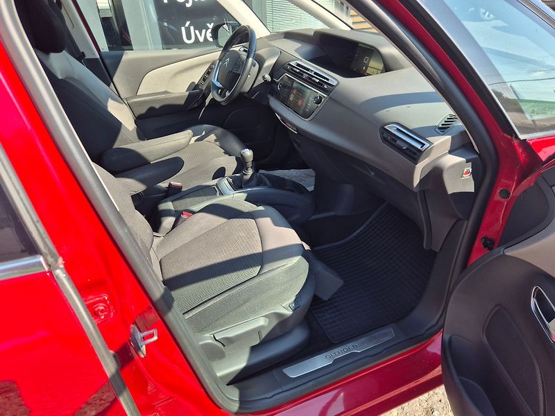 Citroën C4 Picasso 1.2 96kW Manuál, SHINE výbava - fotka 10 z 26
