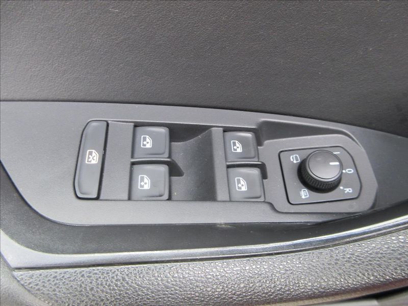 Škoda Kodiaq 2,0 TDi 140Kw, DSG, Tažné, Nov - fotka 29 z 40