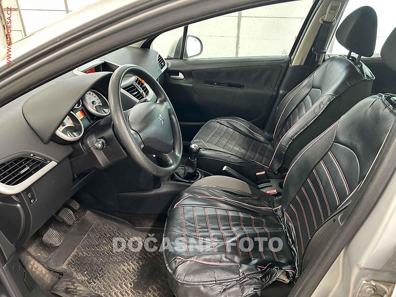Peugeot 207 (2008) 1.4 i, AC, el. výbava - fotka 3 z 3
