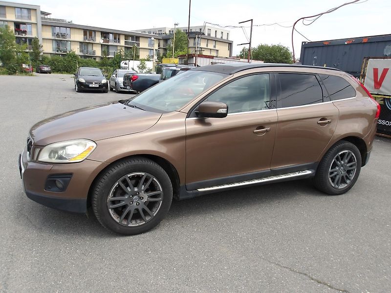 Volvo XC60 (2009) T6 210kW!!! AWD ČR ! AUT.! - fotka 2 z 53