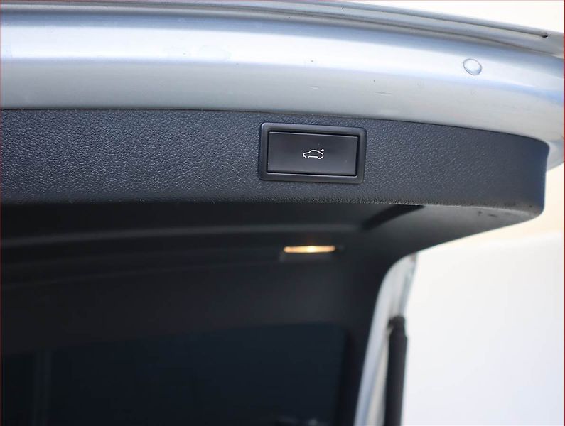 Škoda Superb (2014) 2.0 TDI, Navi, Xenony - fotka 18 z 20