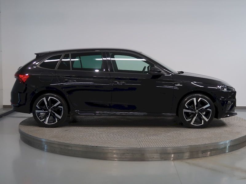 Škoda Scala (2025) MONTE CARLO 1.5TSI 110KW DSG - fotka 8 z 40
