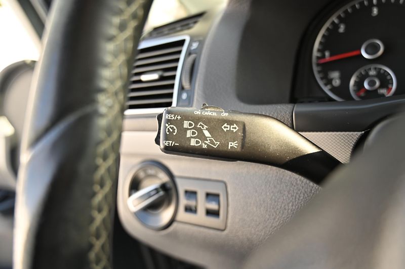 Volkswagen Touran 2.0TDI 103KW Match 7Míst 11/12 - fotka 21 z 49