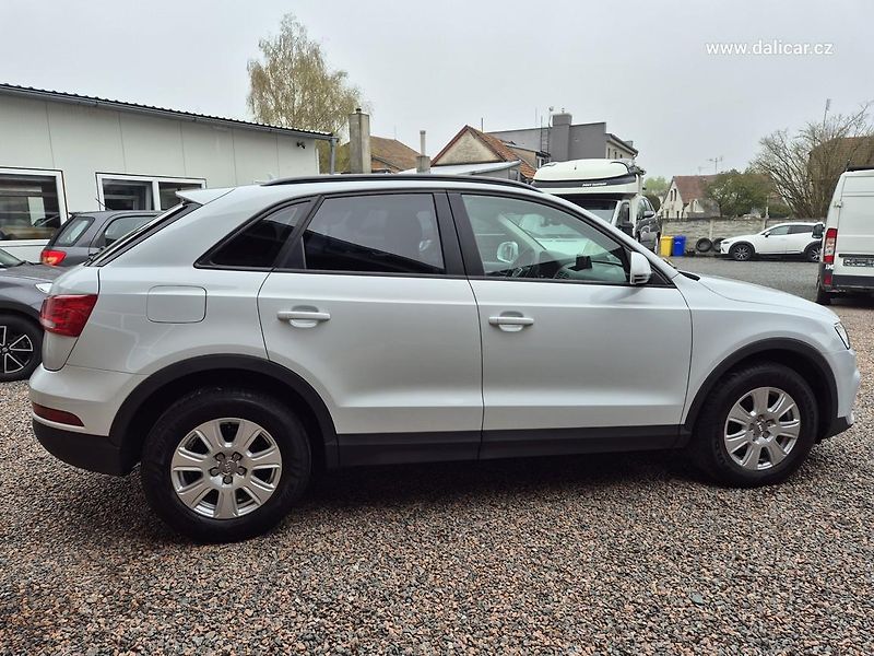 Audi Q3 (2018) 1.4 TFSi 92KW SPORT - fotka 14 z 53