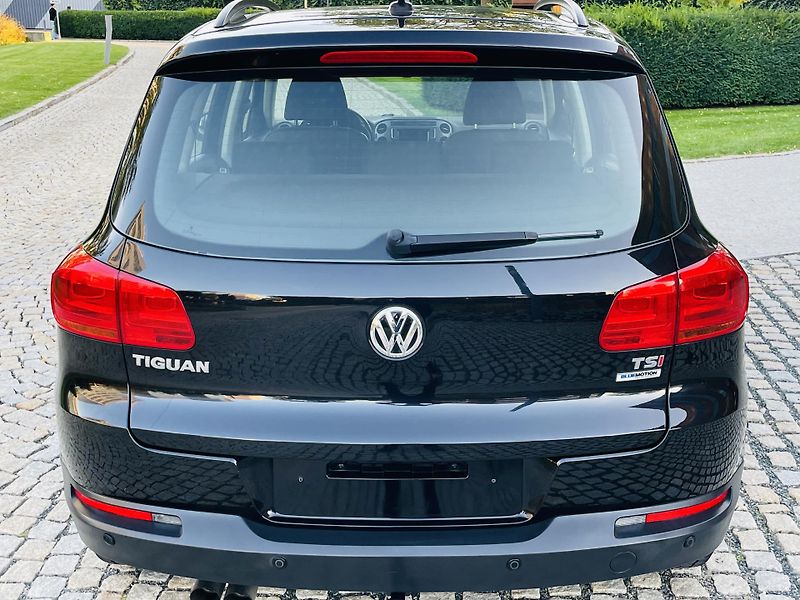 Volkswagen Tiguan 1.4TSI MANUÁL SENZORY TAŽNÉ  - fotka 14 z 45