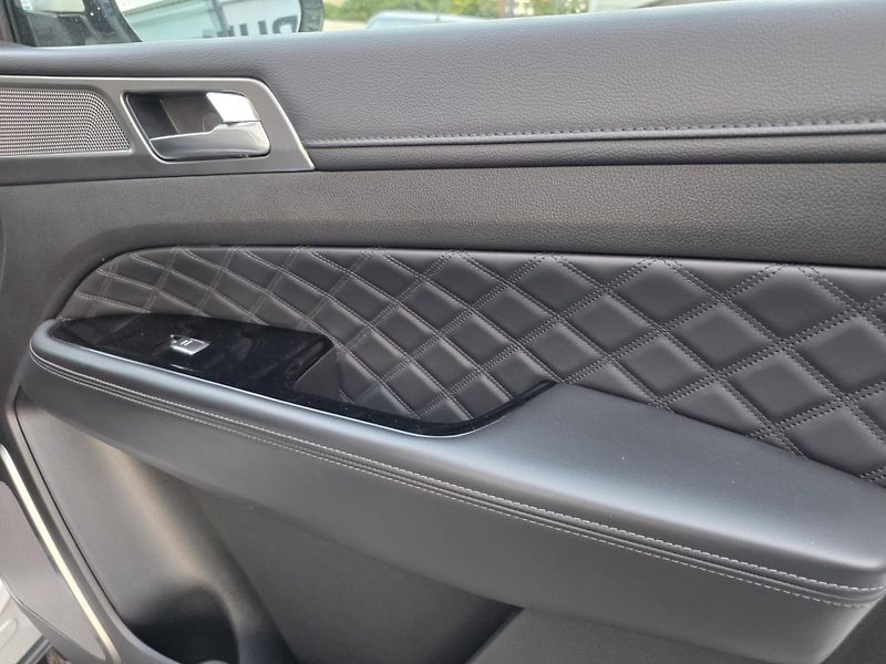 SsangYong Rexton 2.2-4x4-TAŽNÉ 3t-AUTOMAT - fotka 18 z 34