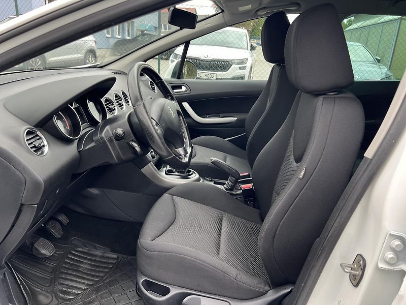 Peugeot 308 1.6HDi KOUPENO V ČR odp.DPH - fotka 9 z 37