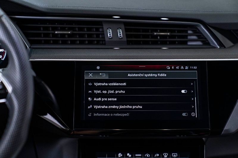 Audi e-tron 55 300kW SB BlackEd Taž ZÁRUKA - fotka 29 z 40
