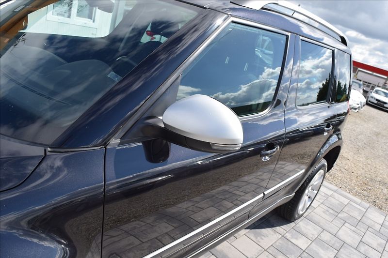Škoda Yeti 2,0 TDI 110KW 4x4 TAŽNÉ XENONY - fotka 13 z 50