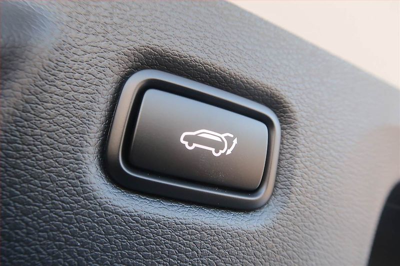 Kia XCeed (2025) Plug-in-Hybrid, DPH, Navigace - fotka 23 z 25