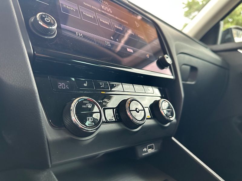 Škoda Octavia (2020) 1.0TSi NAVI,LED,APP, 100%KM - fotka 13 z 18