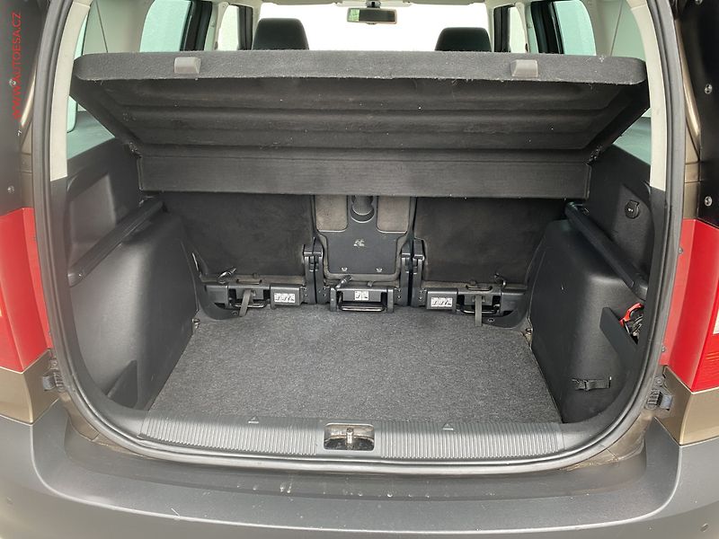 Škoda Yeti (2013) 1.4 TSi, Ambition, TZ, park - fotka 7 z 15