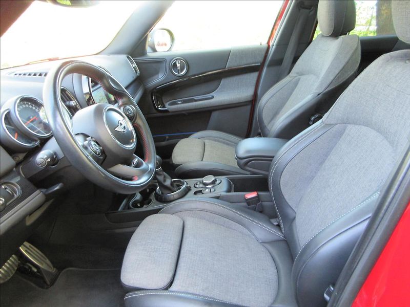 Mini Countryman 2,0 SD ALL4, JCW, Panorama, No - fotka 11 z 31