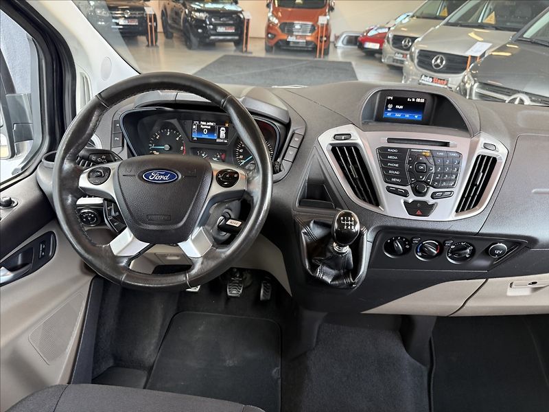 Ford Tourneo Custom 2,0 L2,96kW,1maj,nové rozvody - fotka 14 z 30
